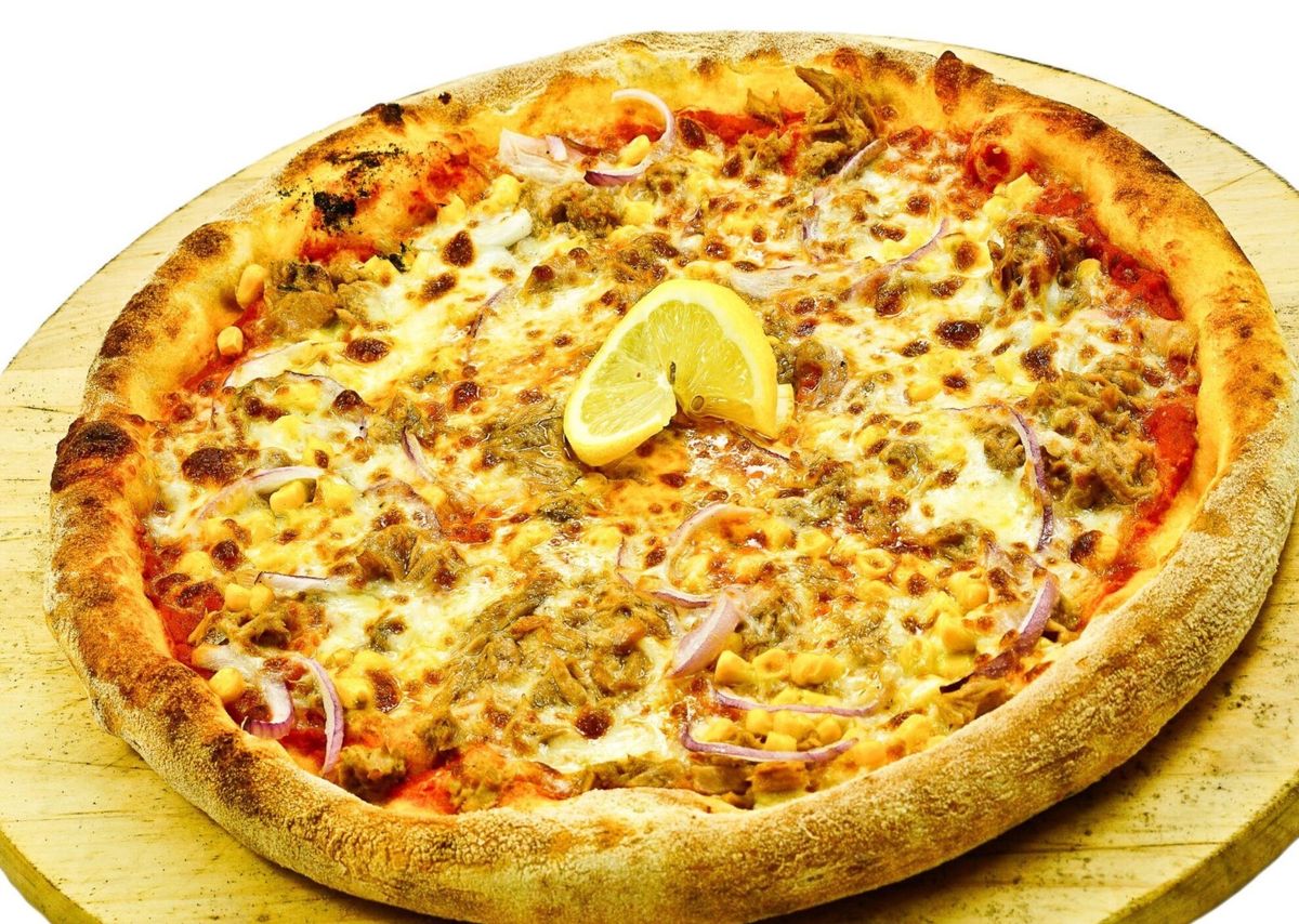 Pizza con Tonno
